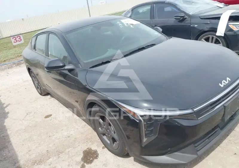 2025 KIA K4 photo