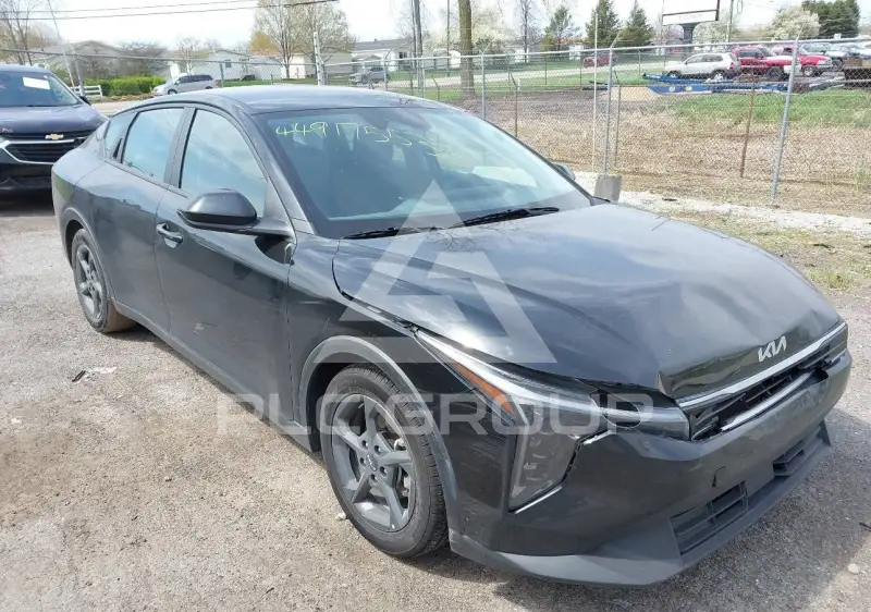 2025 KIA K4 фото