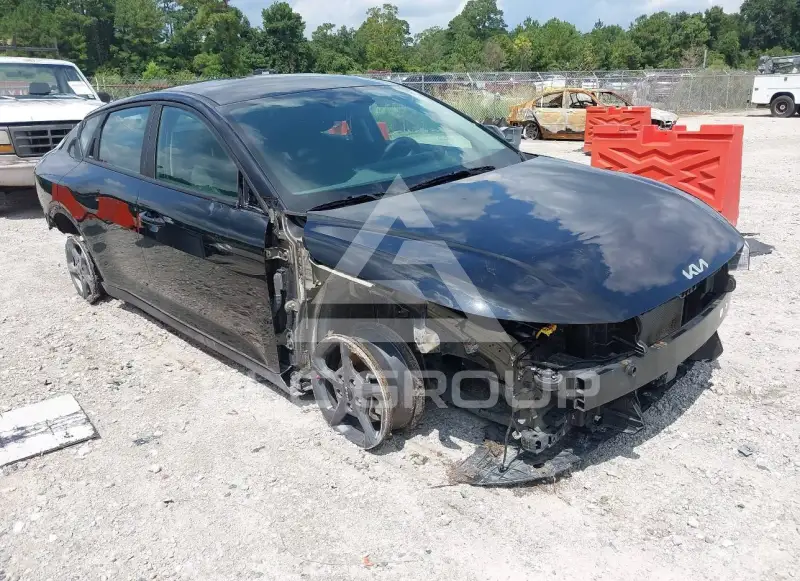 2025 KIA K4 фото