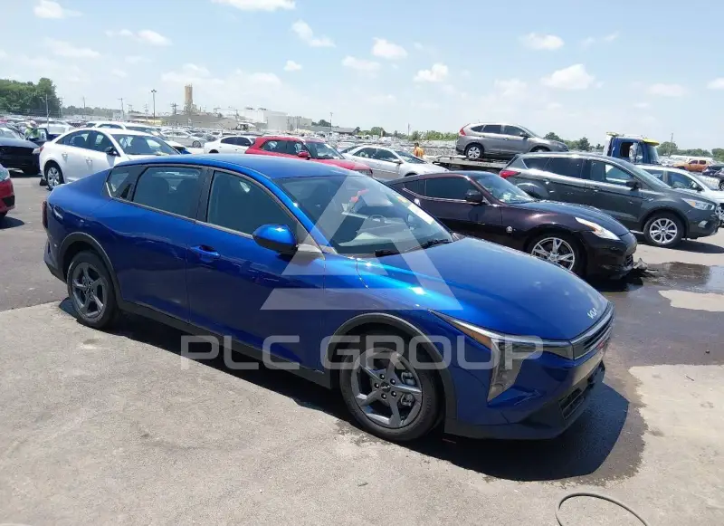 2025 KIA K4 фото
