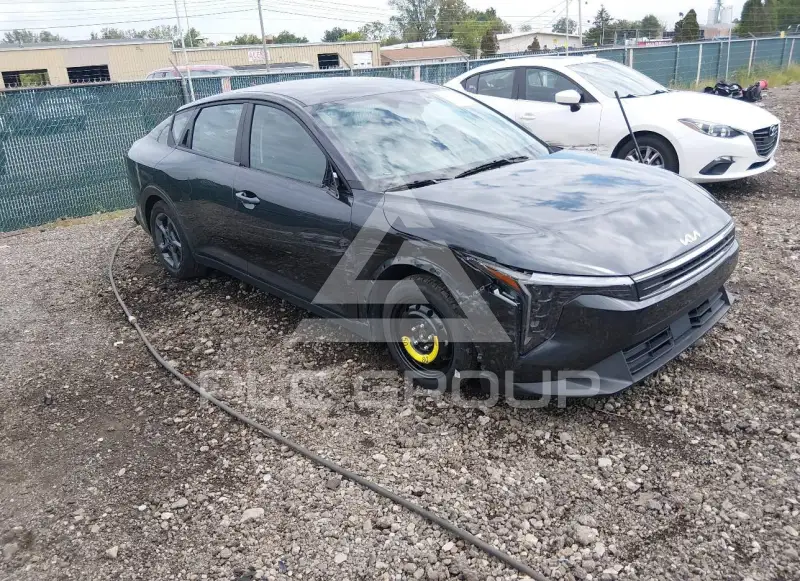 2025 KIA K4 фото