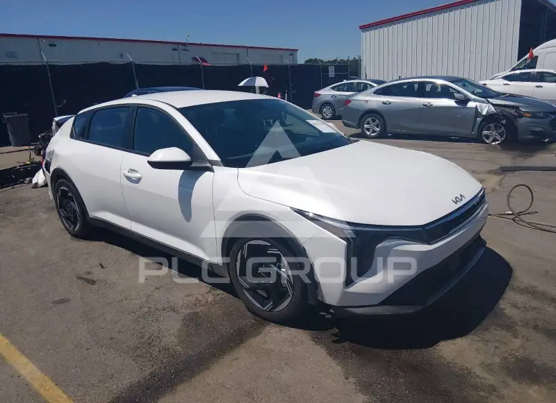 2025 KIA K4 photo