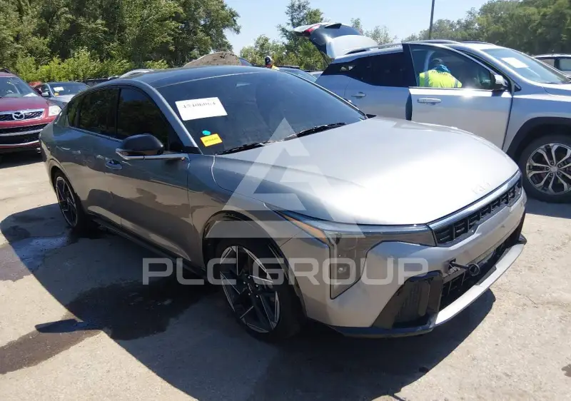 2025 KIA K4 фото