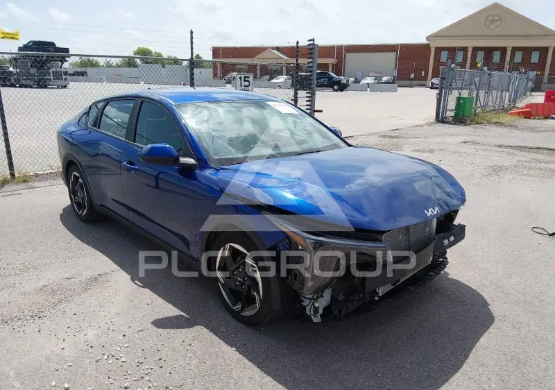2025 KIA K4 фото