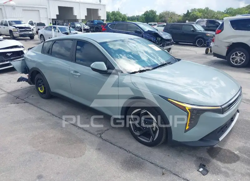 2025 KIA K4 фото