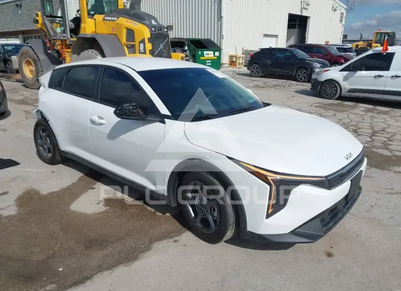 2025 KIA K4 photo