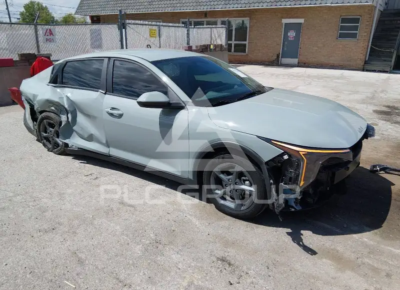 2025 KIA K4 photo