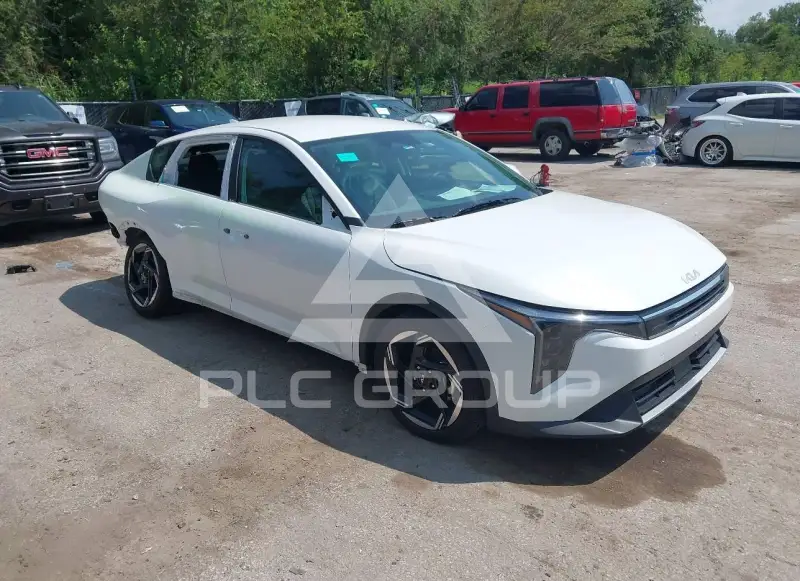 2025 KIA K4 фото