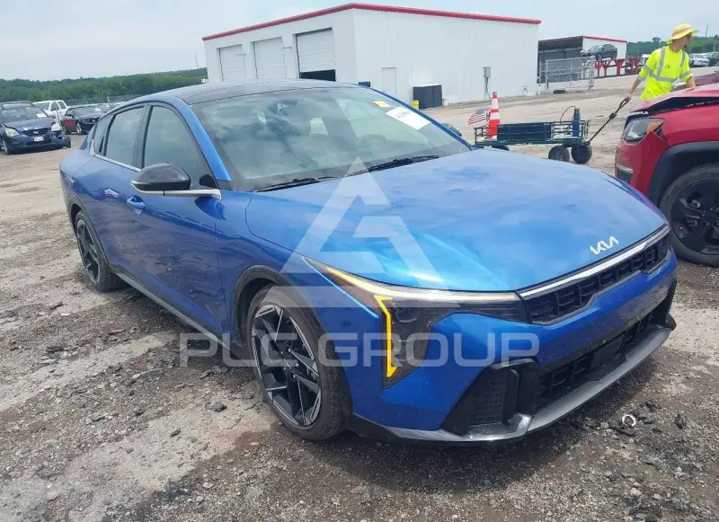 2025 KIA K4 фото