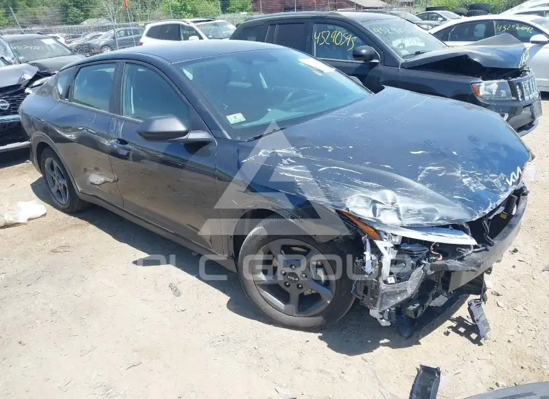 2025 KIA K4 фото