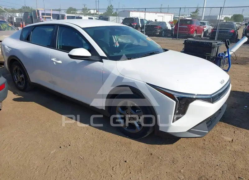 2025 KIA K4 photo