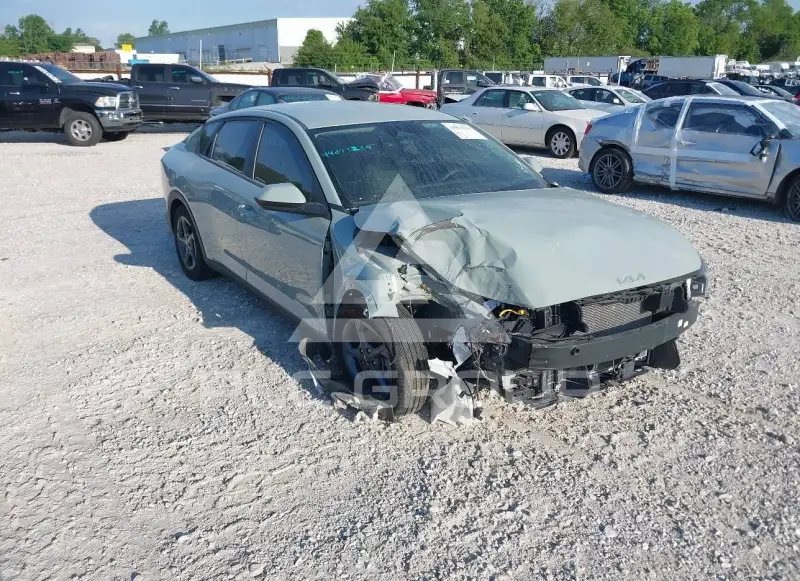 2025 KIA K4 фото