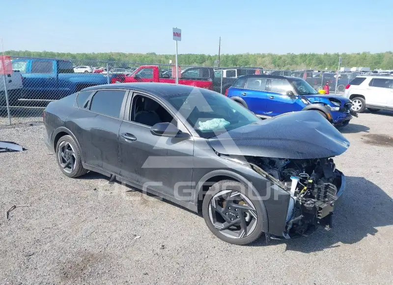 2025 KIA K4 фото