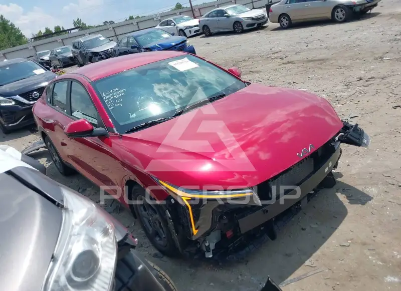 2025 KIA K4 фото