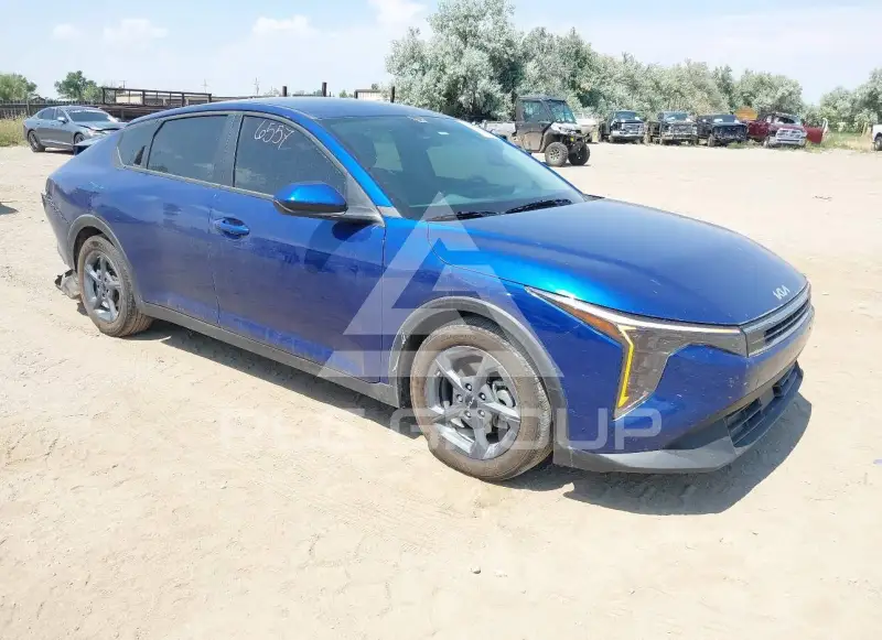2025 KIA K4 photo