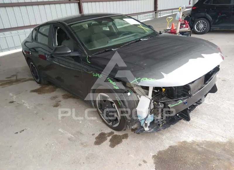 2025 KIA K4 фото