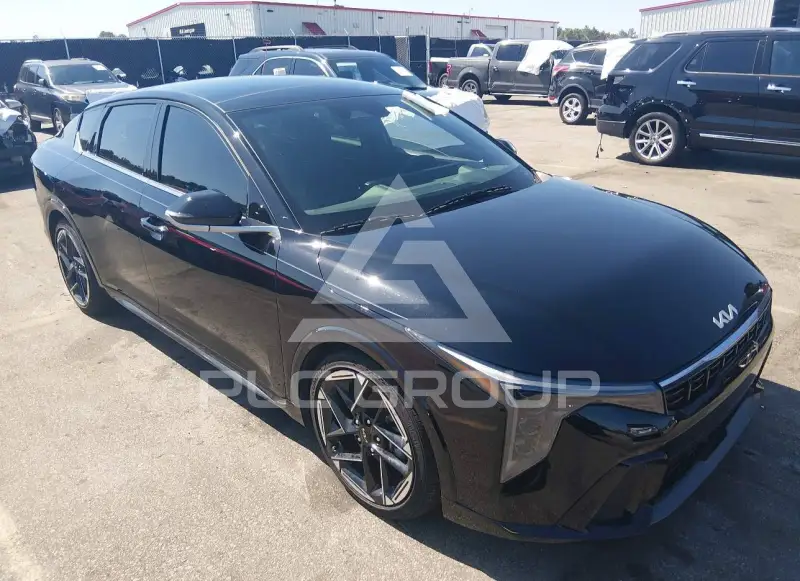 2025 KIA K4 фото