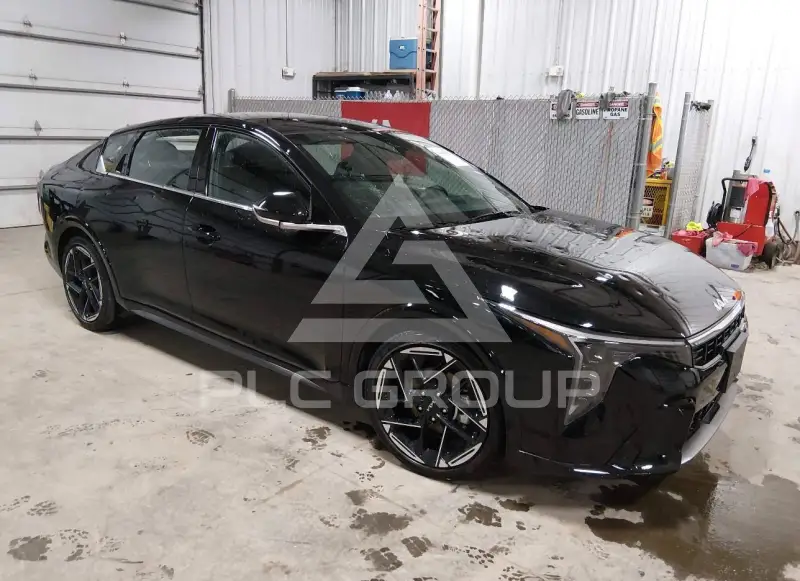 2025 KIA K4 фото