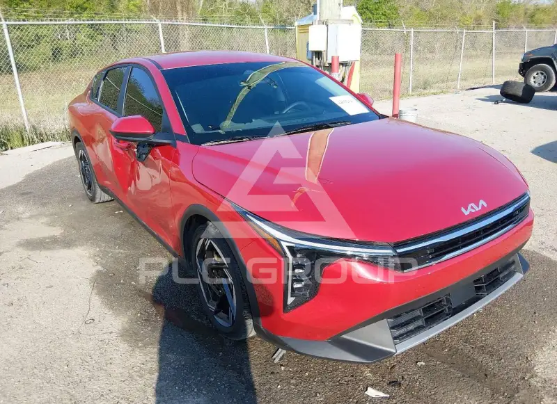 2025 KIA K4 фото