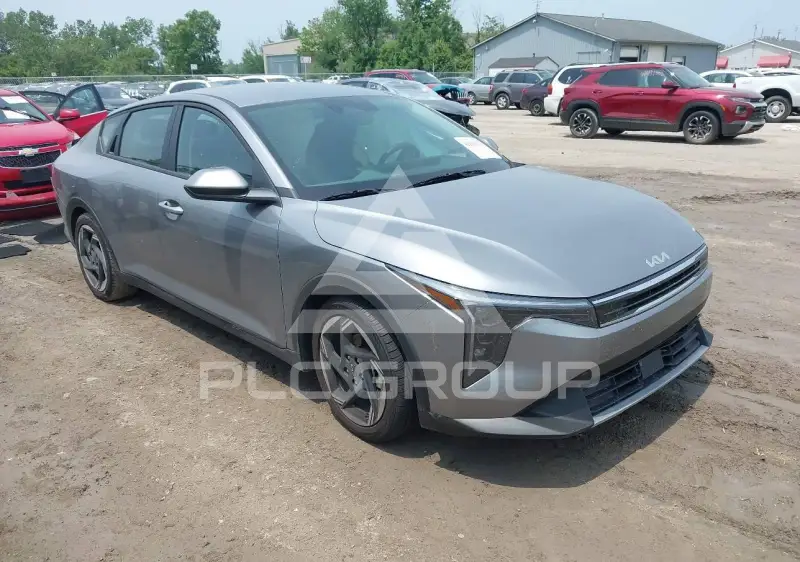 2025 KIA K4 photo