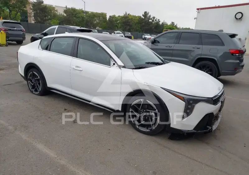 2025 KIA K4 фото