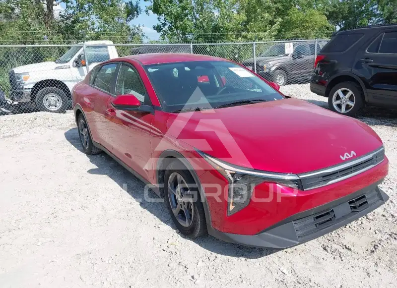 2025 KIA K4 фото