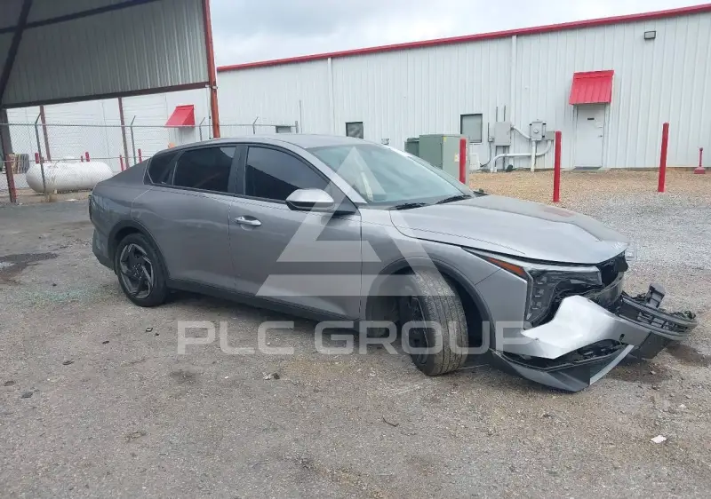 2025 KIA K4 фото