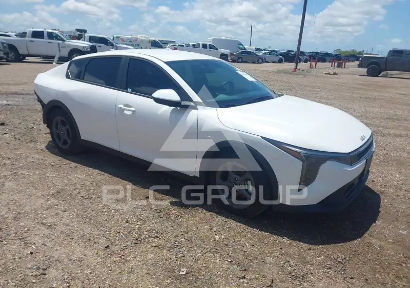 2025 KIA K4 фото