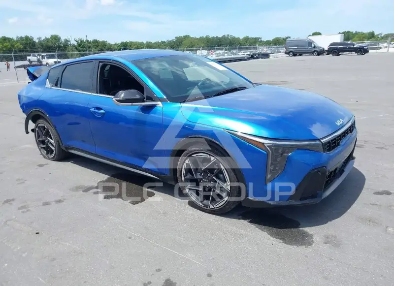 2025 KIA K4 фото
