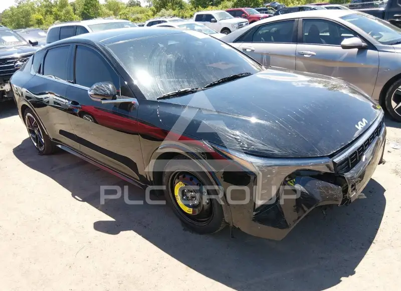 2025 KIA K4 фото