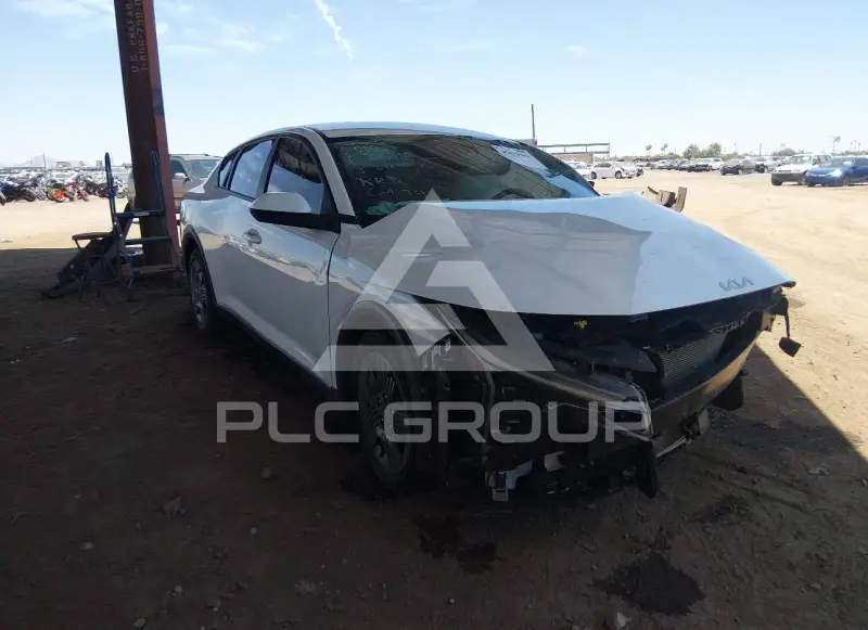 2025 KIA K4 фото