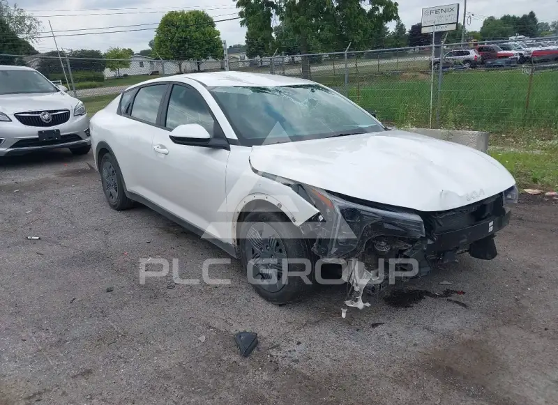 2025 KIA K4 фото