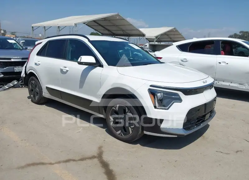 2025 KIA Niro фото