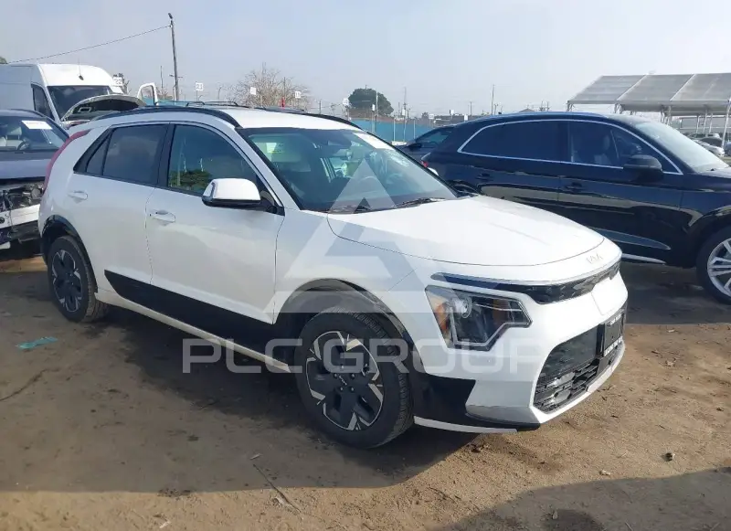 2025 KIA Niro фото
