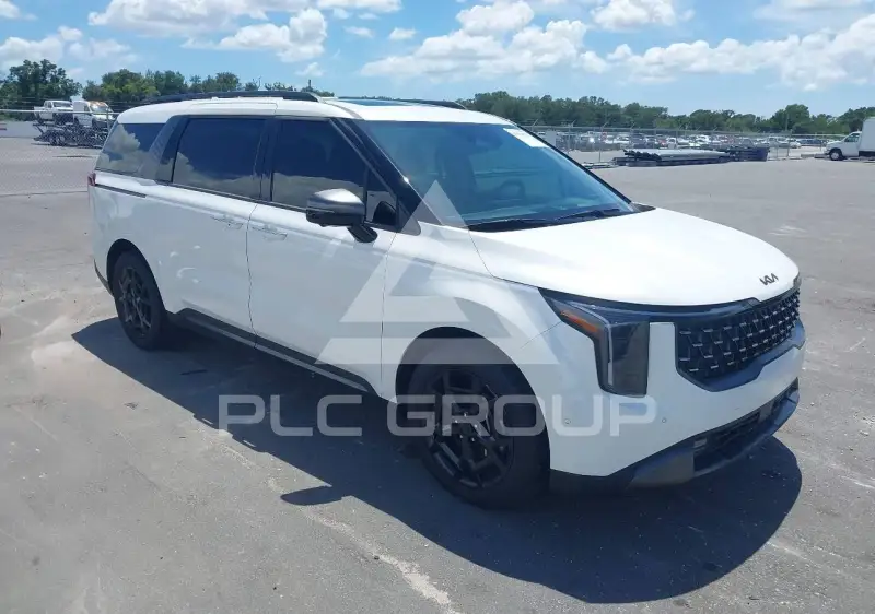 2025 KIA Carnival photo