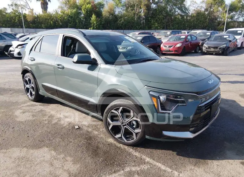 2025 KIA Niro фото