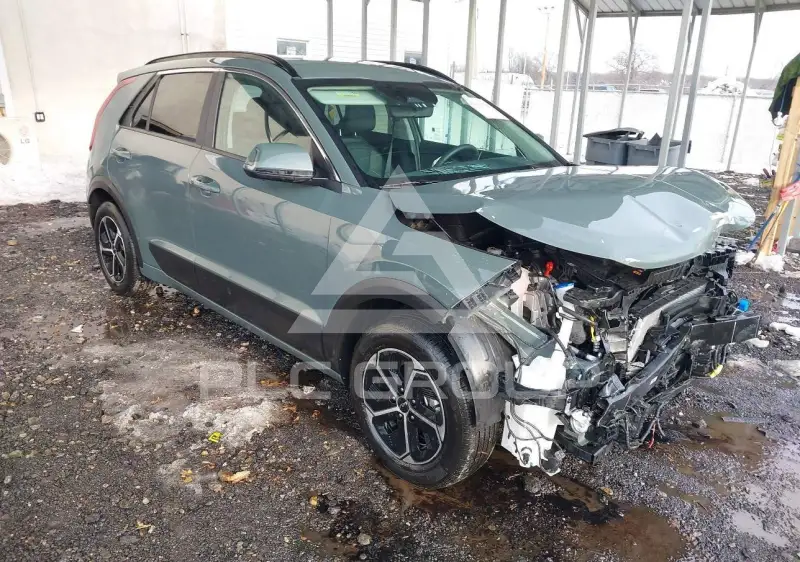 2025 KIA Niro фото