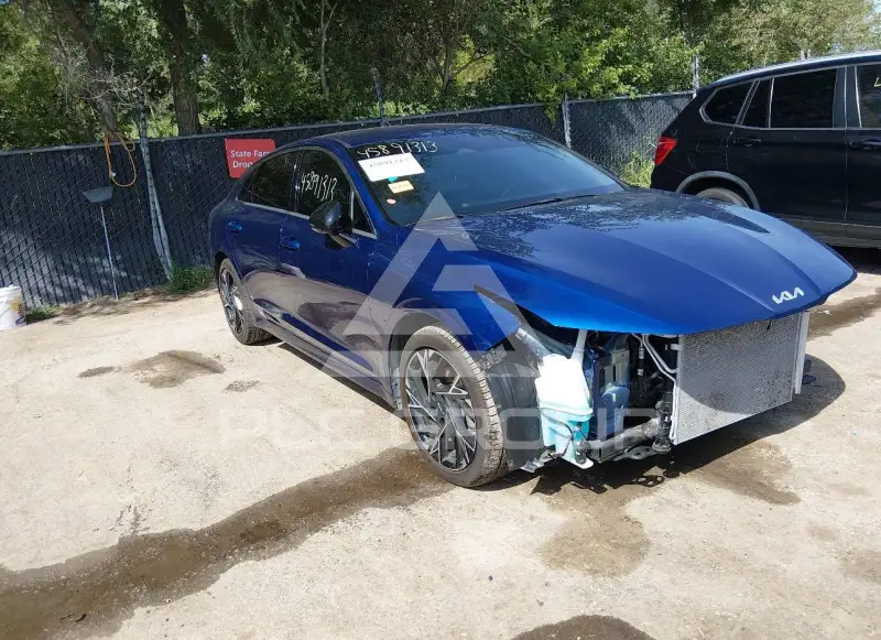 2025 KIA K5 фото