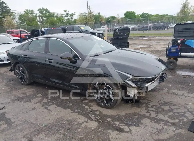 2025 KIA K5 фото