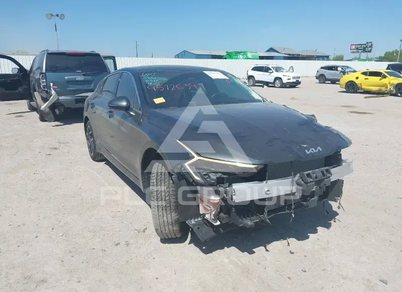 2025 KIA K5 photo