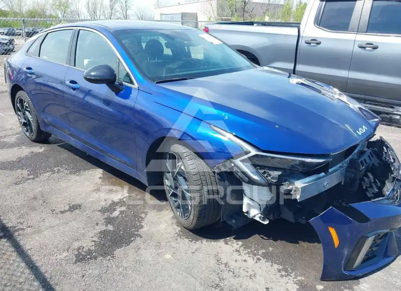 2025 KIA K5 фото