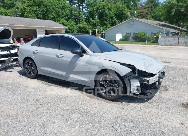 2025 KIA K5 photo