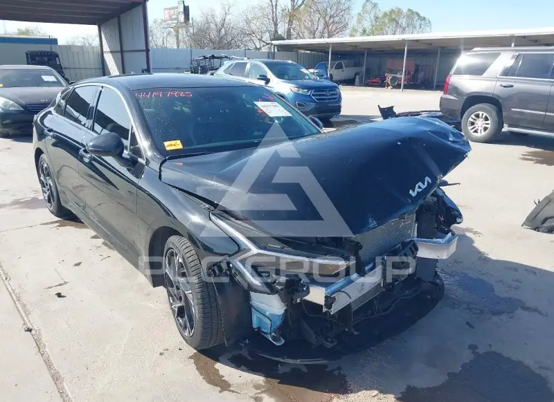 2025 KIA K5 фото
