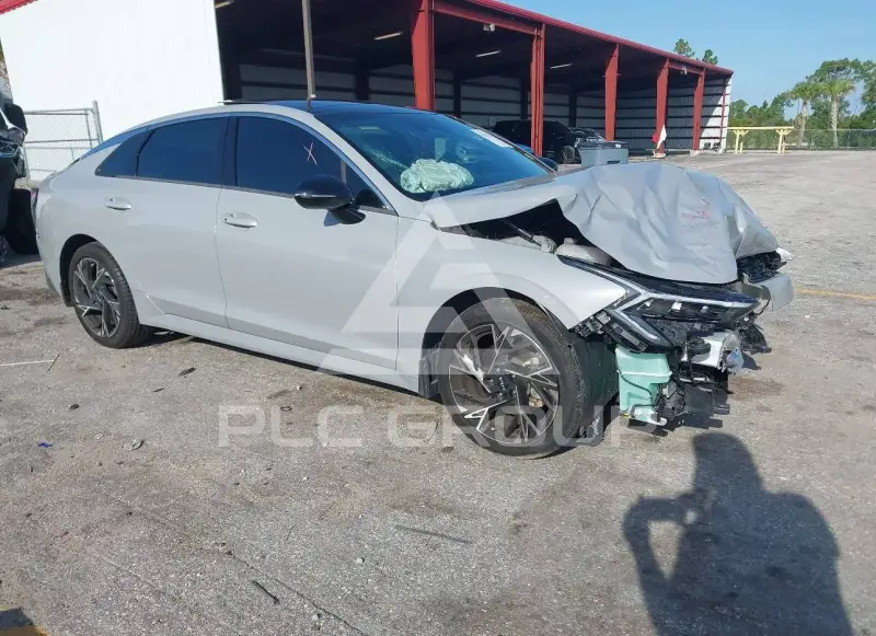 2025 KIA K5 фото