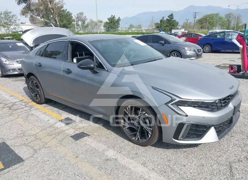 2025 KIA K5 photo