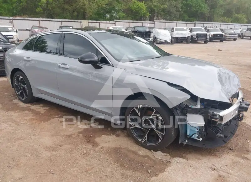 2025 KIA K5 фото