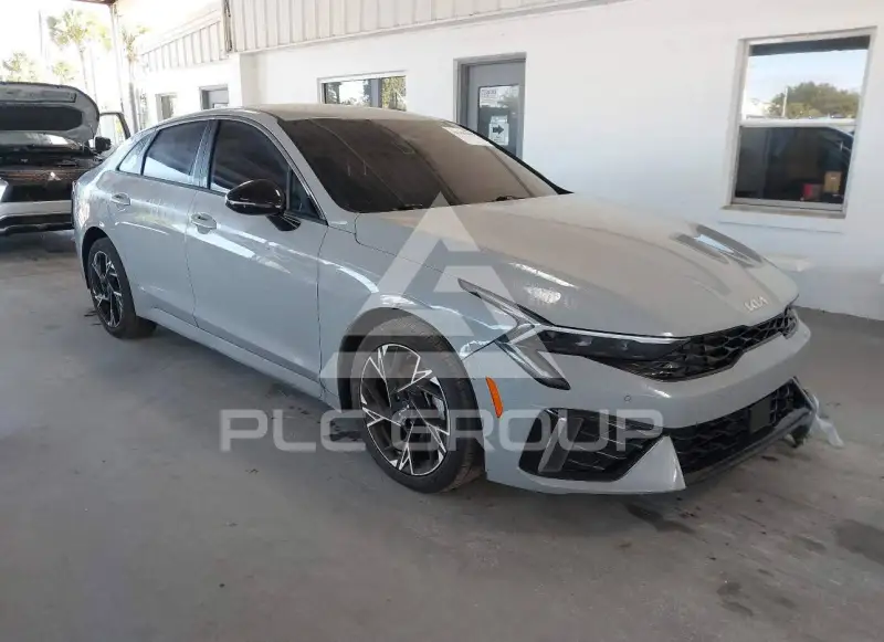 2025 KIA K5 фото
