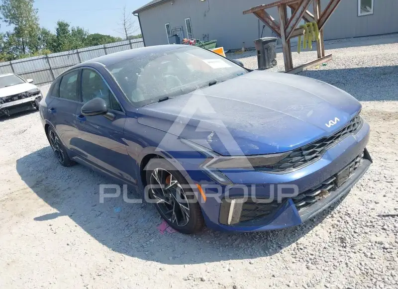 2025 KIA K5 фото