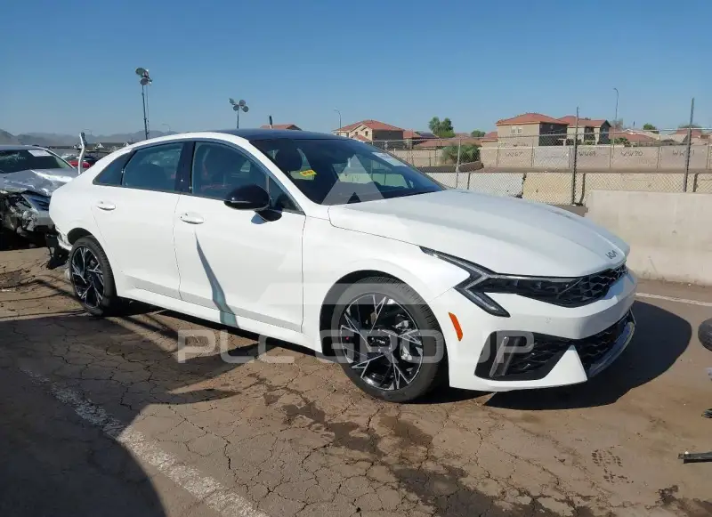 2025 KIA K5 фото