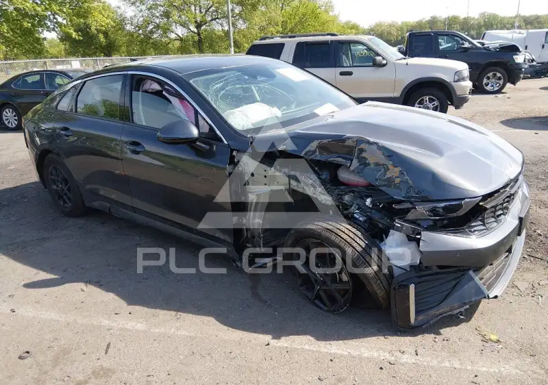 2025 KIA K5 фото
